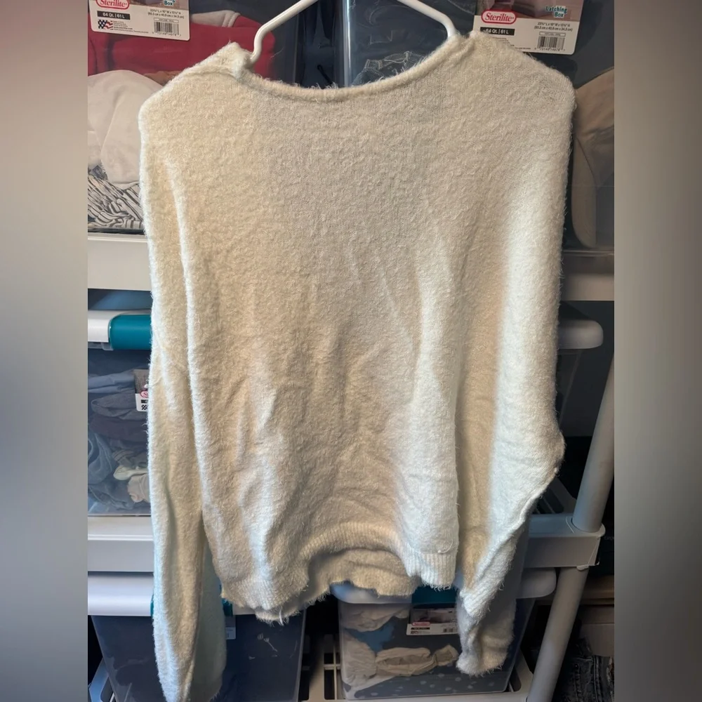 Free People Cream White V Neck Sweater - Large - Picture 3 of 3